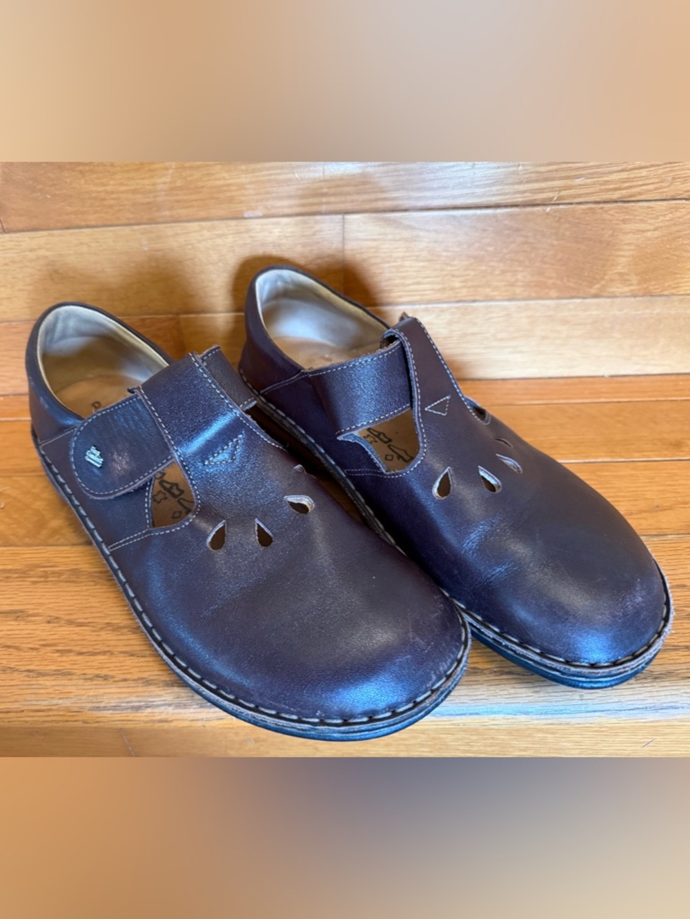 Finn Comfort womens shoes
